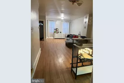 135 S 10th Street, Reading, PA 19602 - Photo 3