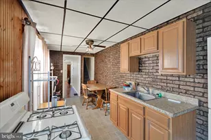 441 Linden St, Reading, PA 19604 - Photo 9