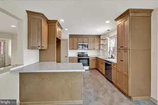 842 Lehigh St, Reading, PA 19601 - Photo 11