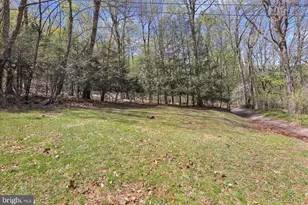 2422 Highland Ave, Reading, PA 19606 - Photo 11