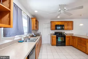 1519 Meadowlark Rd, Wyomissing, PA 19610 - Photo 9