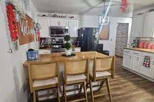 906 Sutters Mill Ln, Temple, PA 19560 - Photo 5