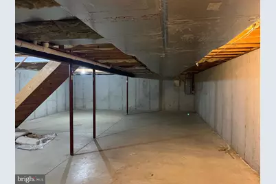 2400 John Henry Drive, Reading, PA 19608 - Photo 31