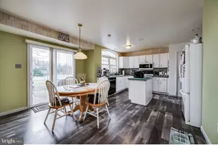 390 Wingspread Dr, Reading, PA 19606 - Photo 13