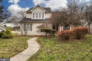 390 Wingspread Dr, Reading, PA 19606 - Photo 5