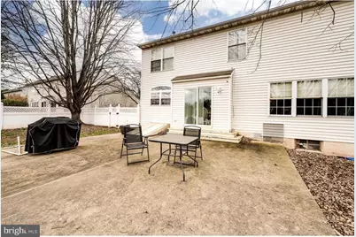 390 Wingspread Drive, Reading, PA 19606 - Photo 7