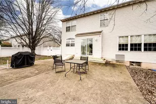 390 Wingspread Dr, Reading, PA 19606 - Photo 7