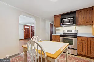 2049 Farmington, Pottstown, PA 19464 - Photo 5