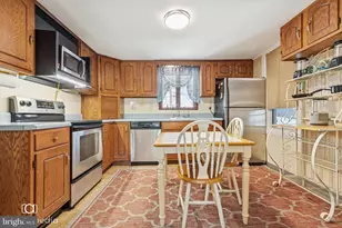 2049 Farmington, Pottstown, PA 19464 - Photo 3