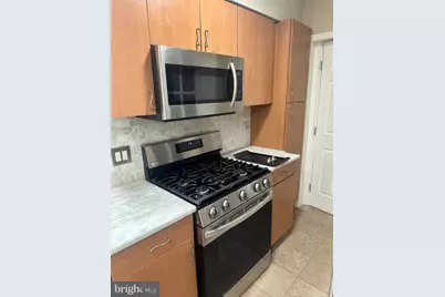 525 Dorchester Avenue, Reading, PA 19609 - Photo 9