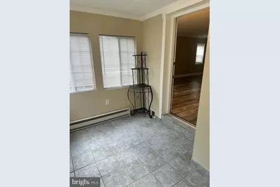 525 Dorchester Avenue, Reading, PA 19609 - Photo 3