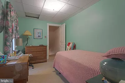 218 S 3rd Avenue, Reading, PA 19611 - Photo 11