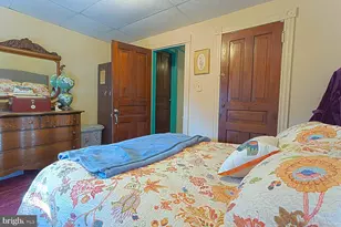 218 S 3rd Ave, Reading, PA 19611 - Photo 9