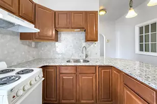 419 Woodward St, Reading, PA 19601 - Photo 9