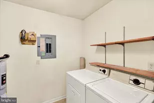 812 Christopher Dr, Reading, PA 19610 - Photo 5