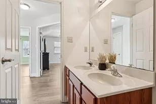 230 N Shadybrooke Dr, Douglassville, PA 19518 - Photo 47