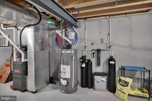 231 Sunglo Dr, Leesport, PA 19533 - Photo 33