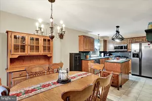1007 Bowman St, Reading, PA 19605 - Photo 5