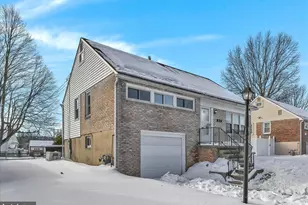 526 Harding Ave, Reading, PA 19607 - Photo 3