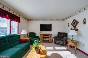 523 Mount Laurel Ave, Temple, PA 19560 - Photo 9