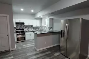 1729 Centre Ave, Reading, PA 19601 - Photo 9