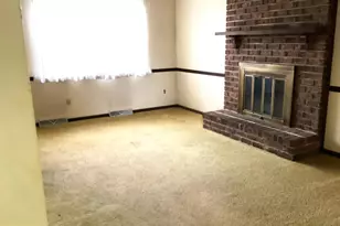 4208 Juniper Dr, Reading, PA 19605 - Photo 3