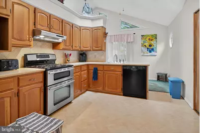 56 Hearthstone Drive, Reading, PA 19606 - Photo 5