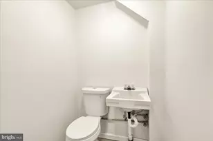 2560 Grant St, Reading, PA 19606 - Photo 23