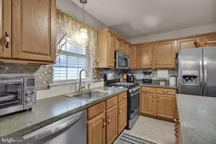 119 Carriage Dr, Wernersville, PA 19565 - Photo 9