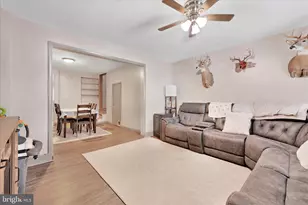 137 E High St, Womelsdorf, PA 19567 - Photo 7