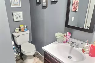 725 Pear St, Reading, PA 19601 - Photo 5