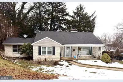 311 Lynoak Avenue, Reading, PA 19607 - Photo 1