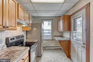 211 Washington St, Hamburg, PA 19526 - Photo 13