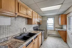 211 Washington St, Hamburg, PA 19526 - Photo 11