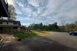848 White Oak Ln, Leesport, PA 19533 - Photo 11