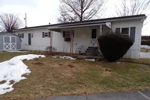 258 S View Rd, Fleetwood, PA 19522 - Photo 1