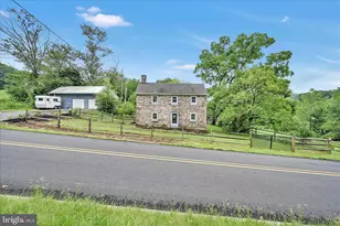 321 Garey Rd, Douglassville, PA 19518 - Photo 5