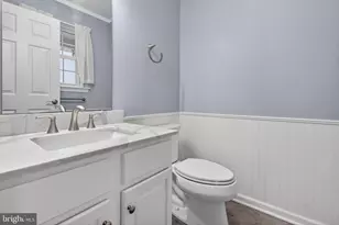 209 Woodbridge Ln, Douglassville, PA 19518 - Photo 25