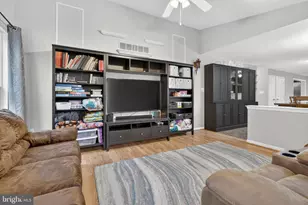 209 Woodbridge Ln, Douglassville, PA 19518 - Photo 19