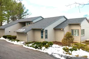 116 Clubhouse Dr, Bernville, PA 19506 - Photo 1