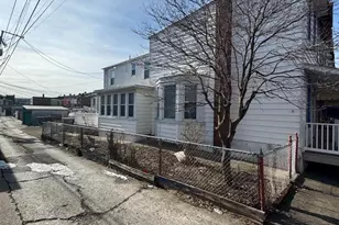 1060 Pike St, Reading, PA 19604 - Photo 3