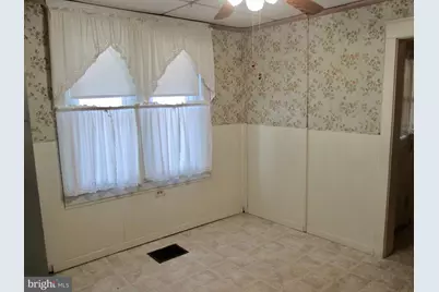 701 Alton Avenue, Reading, PA 19605 - Photo 7