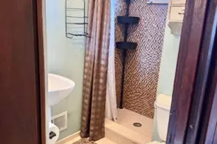 2132 Grandview Ave, Reading, PA 19606 - Photo 9