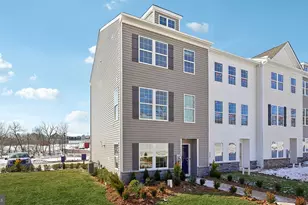 572 Swamp Creek Rd, Bechtelsville, PA 19505 - Photo 1