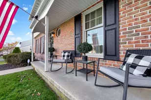 192 Faith Dr, Blandon, PA 19510 - Photo 3