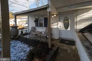 607 West Lawn Ave, West Lawn, PA 19609 - Photo 1