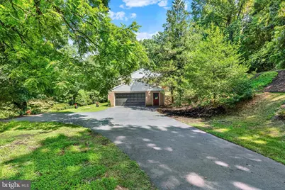 49 Fawn Drive, Reading, PA 19607 - Photo 3