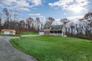402 Mountainside Rd, Temple, PA 19560 - Photo 3