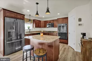 402 Mountainside Rd, Temple, PA 19560 - Photo 23