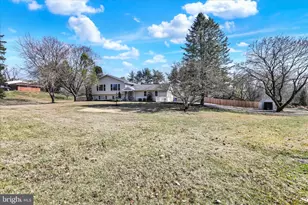 302 S Tulpehocken Rd, Reading, PA 19601 - Photo 1